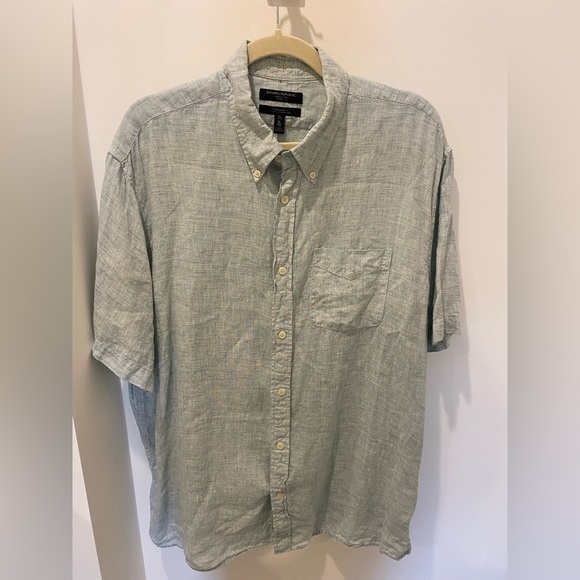 Banana Republic Men's Light Blue Casual Button-Down Shirt - Picture 1 of 6